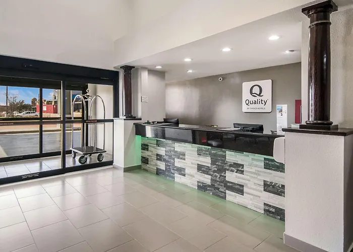 Quality & Worth - Fossil Creek Hotel Fort Worth