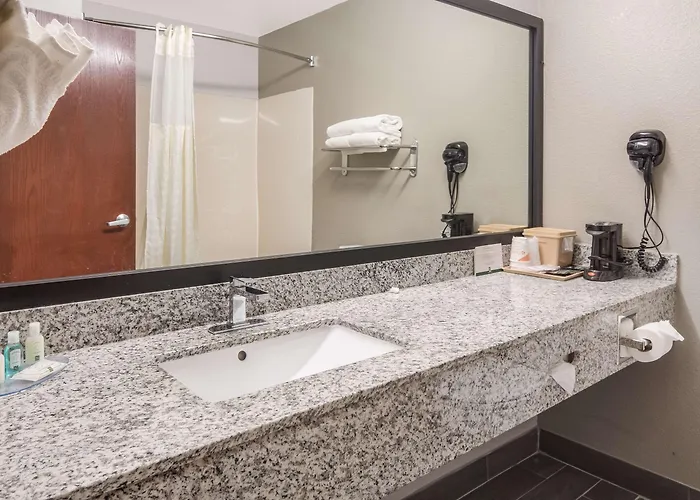 Quality & Worth - Fossil Creek 3* Fort Worth