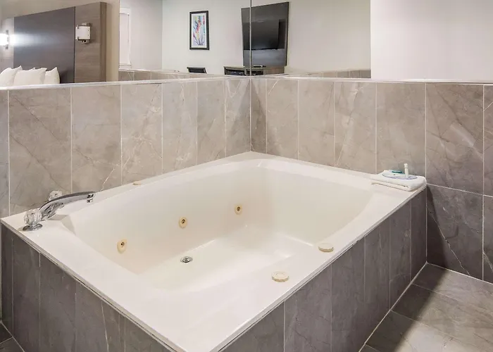 Quality & Worth - Fossil Creek Hotel Fort Worth