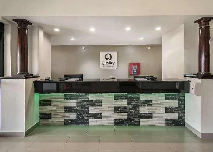 Quality & Worth - Fossil Creek Hotel 3*