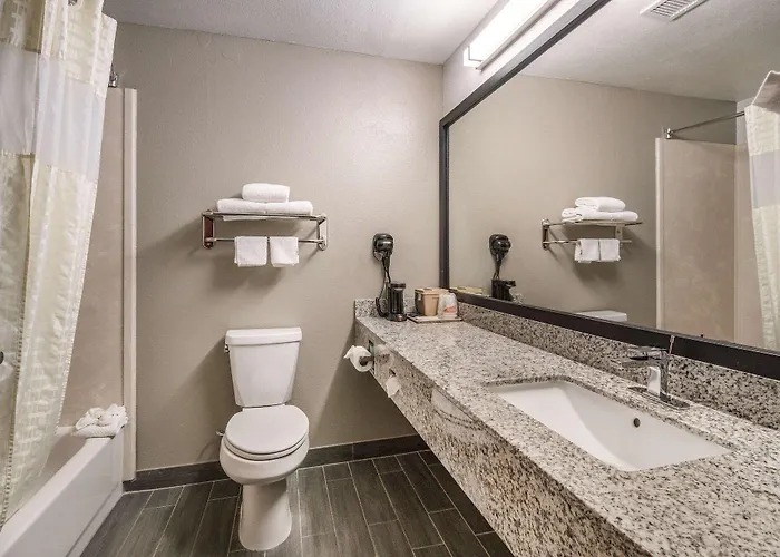 Hotel Quality & Worth - Fossil Creek 3*