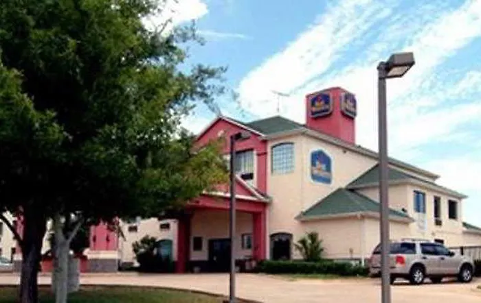 Quality & Worth - Fossil Creek Hotel 3*