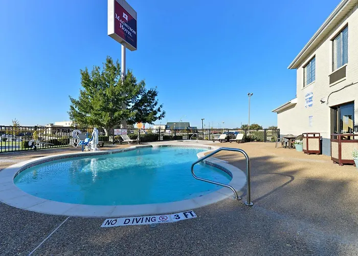 Quality & Worth - Fossil Creek 3* Fort Worth